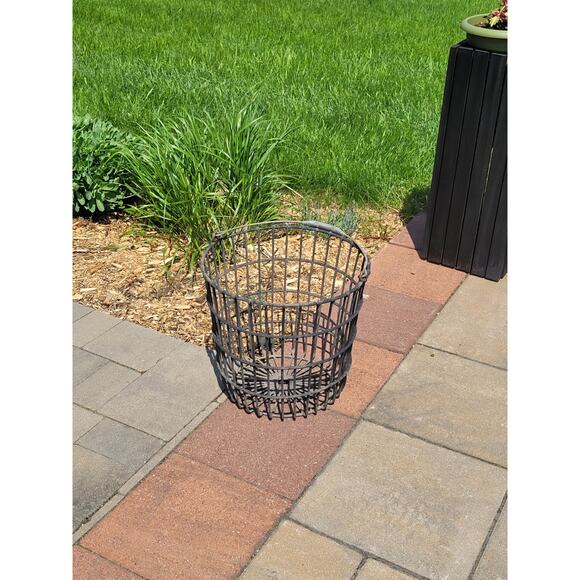 Vintage Wire Basket Potato or Egg, Farmhouse Kitchen, Country Primitive - Picture 1 of 5